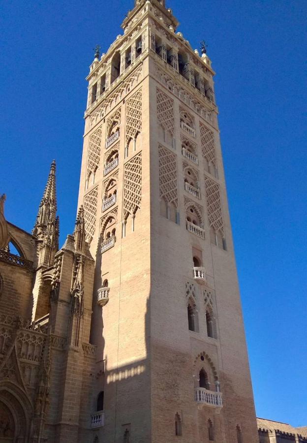 Castilleja , Casa-Apartamento Cerca Centro Sevilla Wifi Familias Trabajo Garaje Кастільєха-де-ла-Куеста Екстер'єр фото