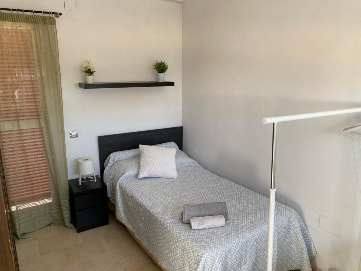 Castilleja , Casa-Apartamento Cerca Centro Sevilla Wifi Familias Trabajo Garaje Кастільєха-де-ла-Куеста Екстер'єр фото