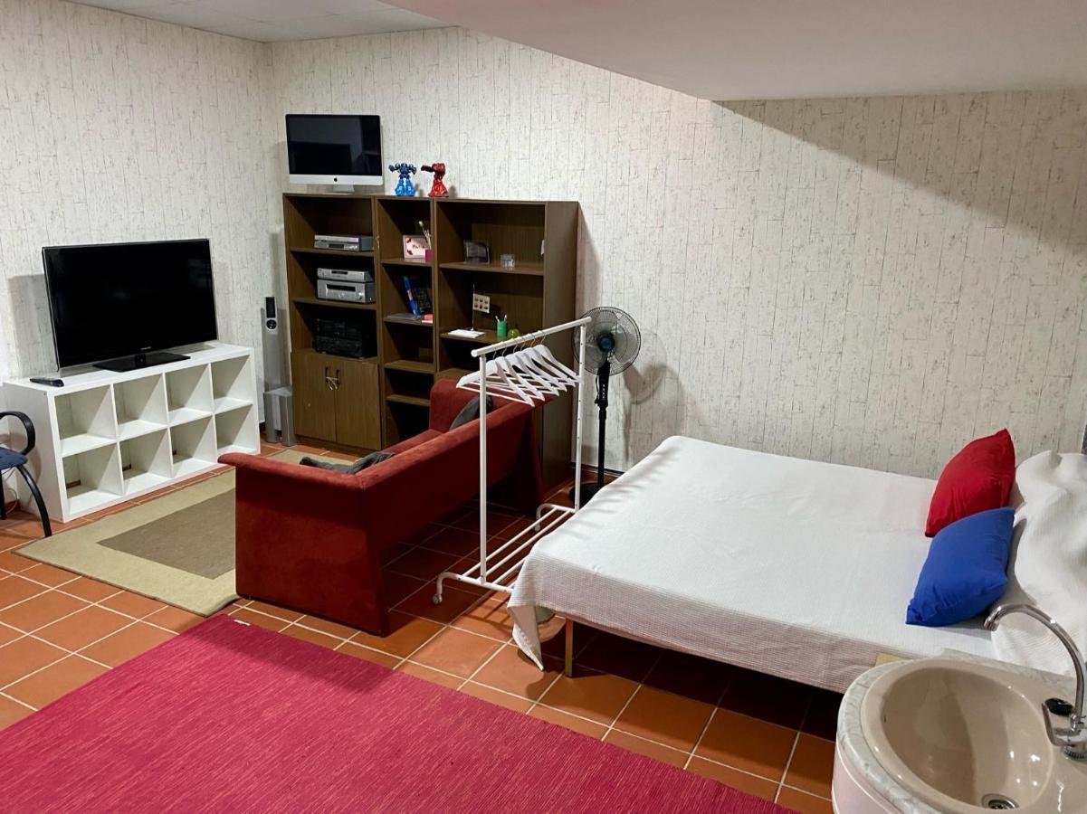 Castilleja , Casa-Apartamento Cerca Centro Sevilla Wifi Familias Trabajo Garaje Кастільєха-де-ла-Куеста Екстер'єр фото